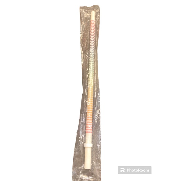 ⭐️Starbucks Clear Venti Cup with 2019 Reusable Rainbow Straw Brand New - Picture 2 of 3